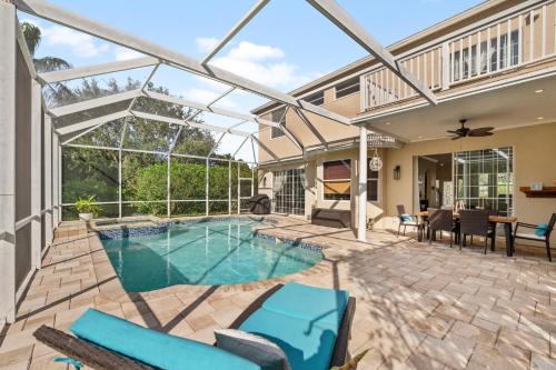Cozy 3 Bedroom Plus Den Home in Naples — 4-Star Luxury Hotel in Naples, United States