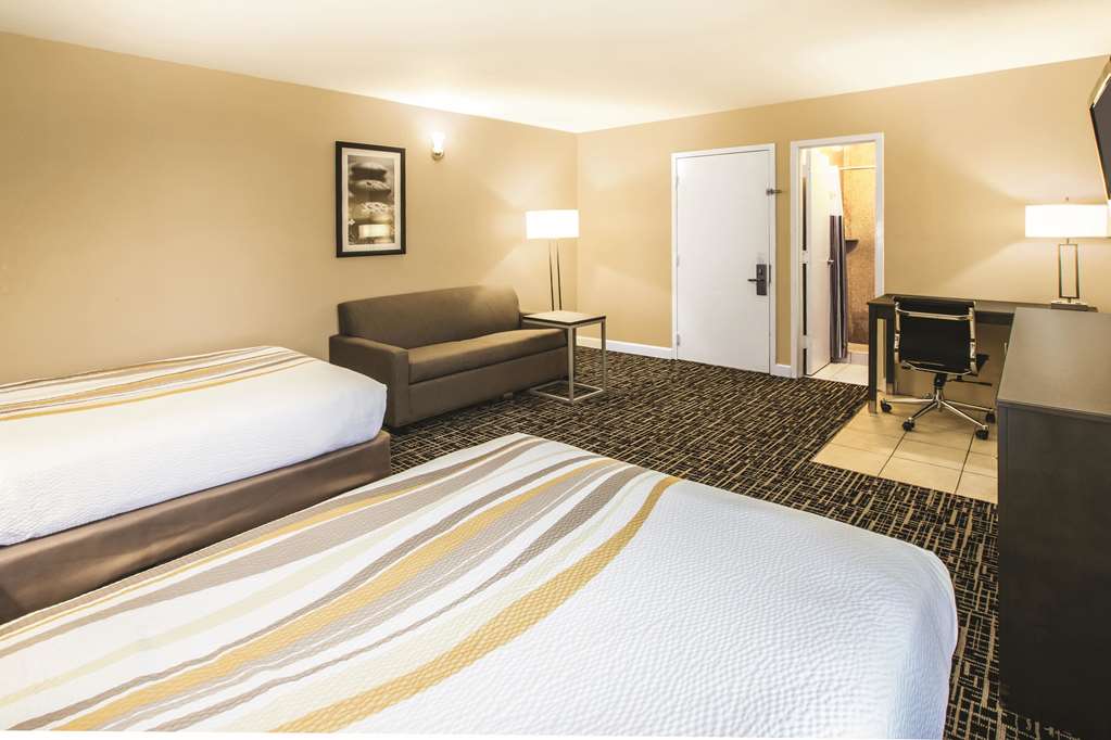Spark by Hilton Waldorf - photo 45