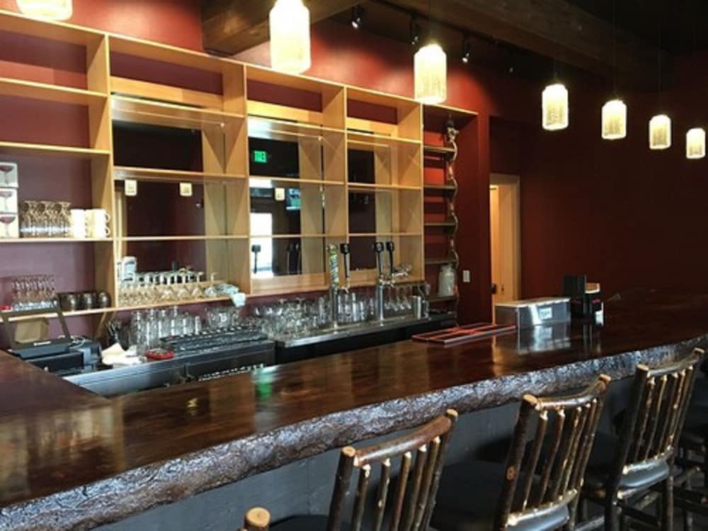 Sitka Hotel and Restaurant - photo 25
