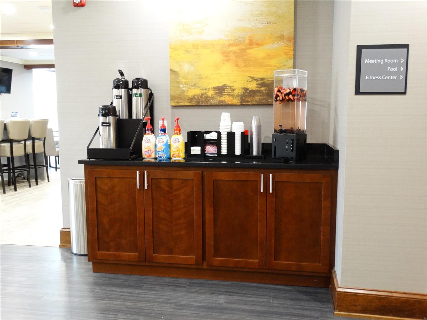 Cottonwood Airport & Expo Hotel Louisville - photo 24