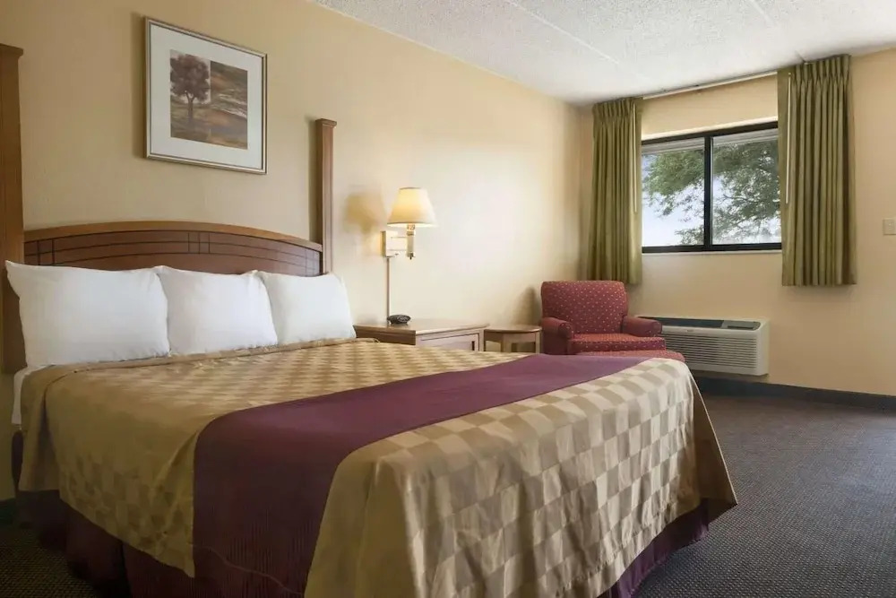 Super 8 Beachwood Cleveland Area - photo 15