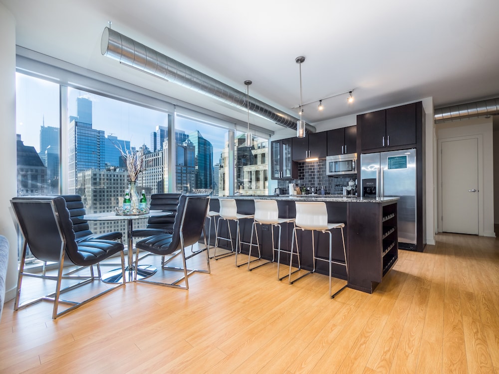 Furnished Suites in the Heart of River North - photo 5