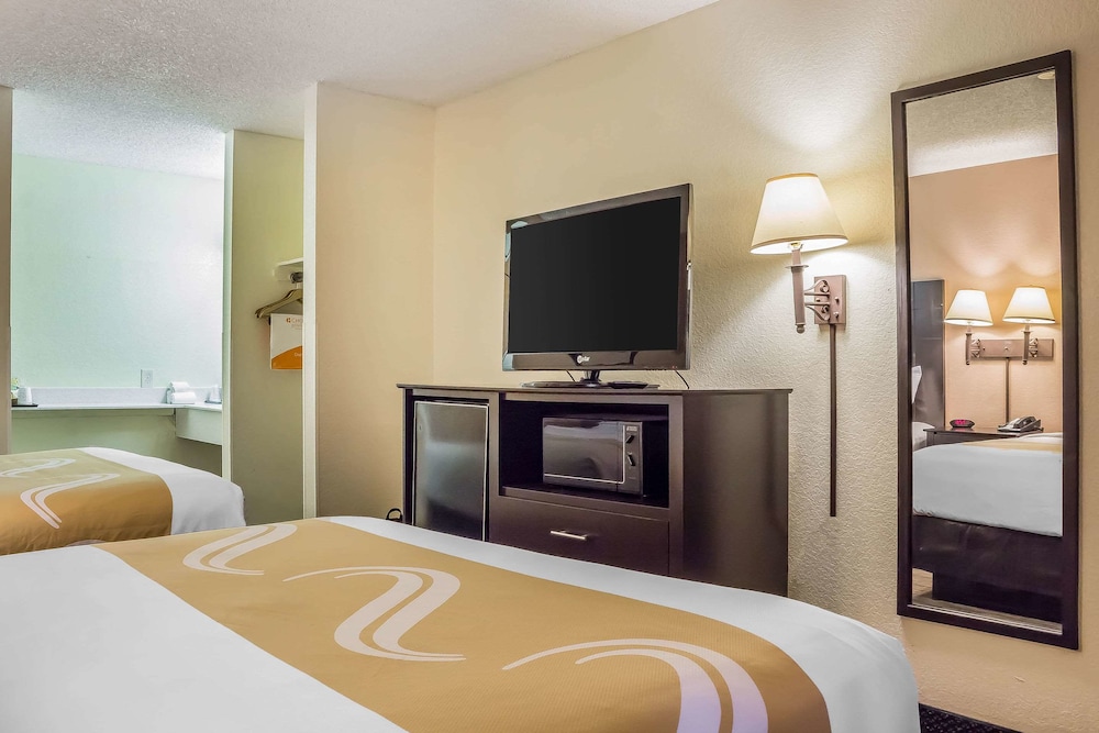 Quality Inn Pinetop Lakeside - photo 10