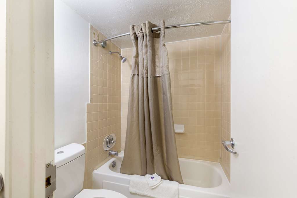 Motel 6 Houston TX East - photo 16