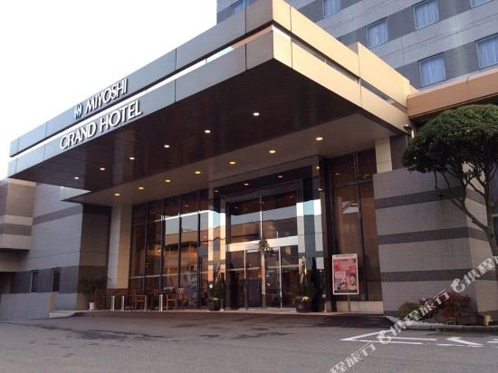 Miyoshi Grand Hotel — Miyoshi — photo 2