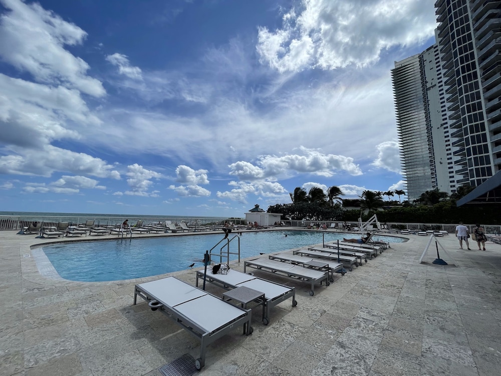 Areia Azul Aparts Miami - photo 35