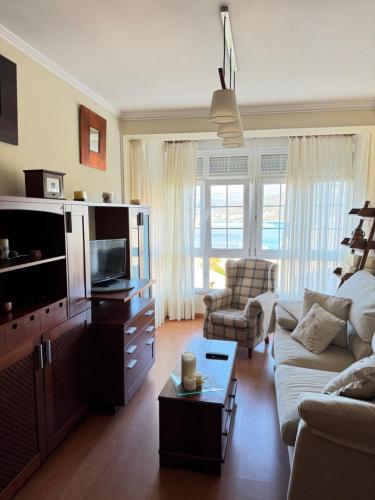 Vivienda Fernandez — Corcubion