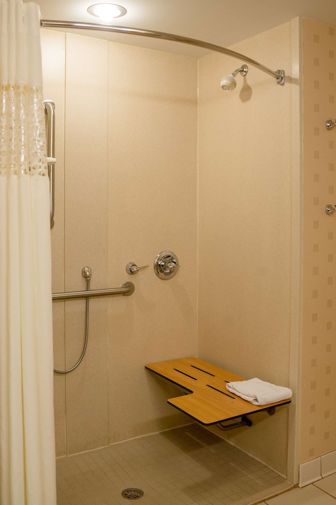 Hampton Inn Oxford West - photo 47