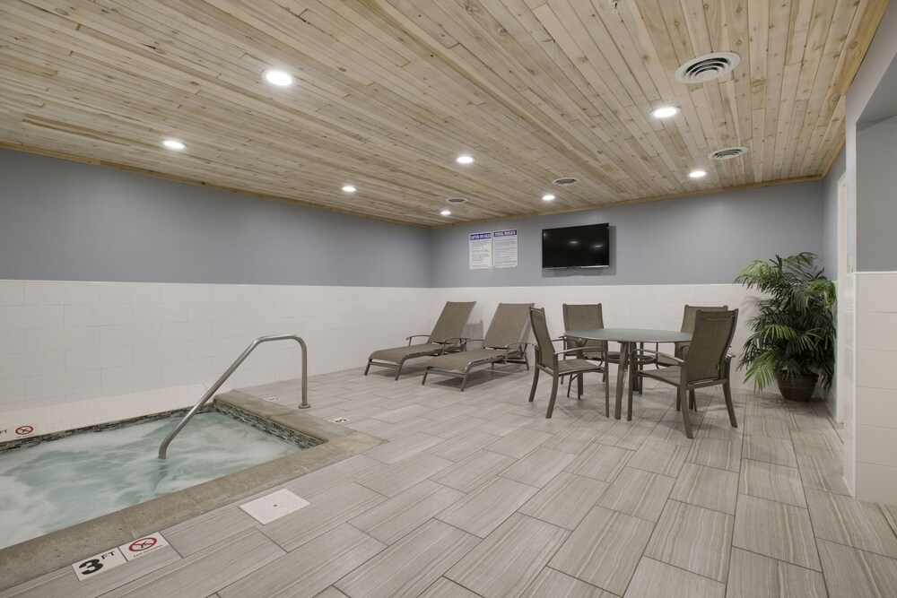 Redwood Lodge - photo 12