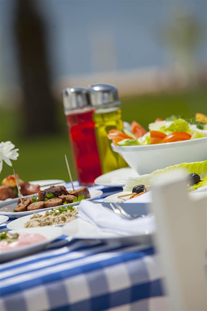 מזון ומשקאות