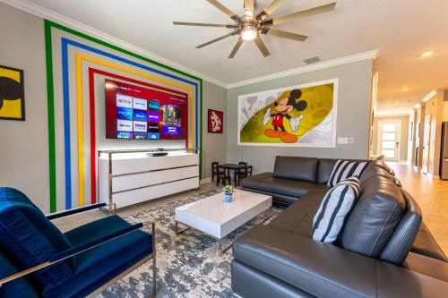 6BR Disney Oasis with Pool Game Room and Resort in Kissimmee, United States
