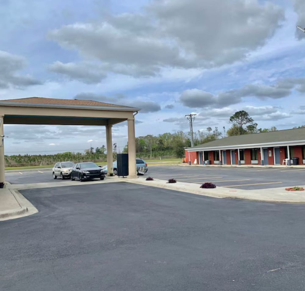 Lake Seminole Inn By Belvilla Marianna Hwy 90 — Sneads