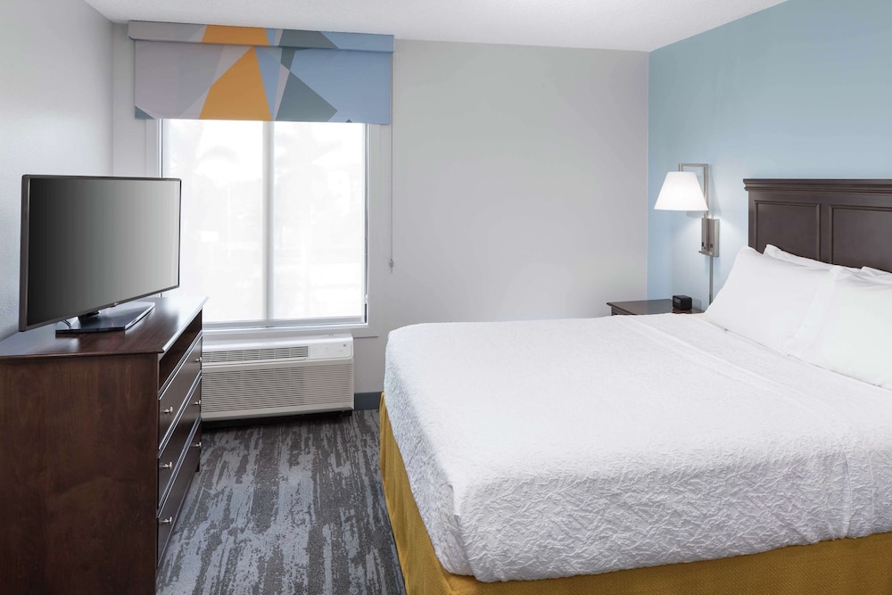 Hampton Inn & Suites Miami Doral Dolphin Mall - photo 19