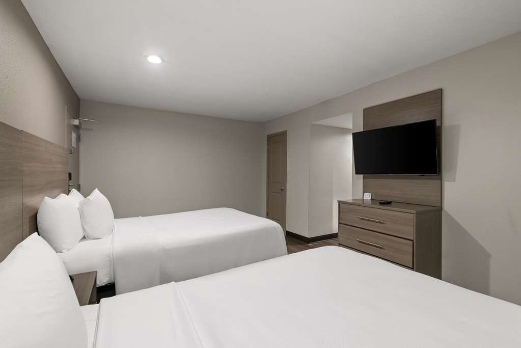 Quality Suites Wildwood The Villages - photo 5