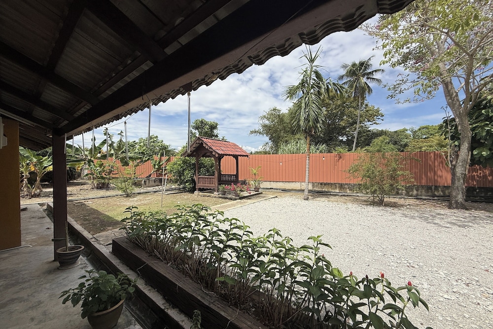 Inapan Taman Herba in Kepala Batas, Malaysia