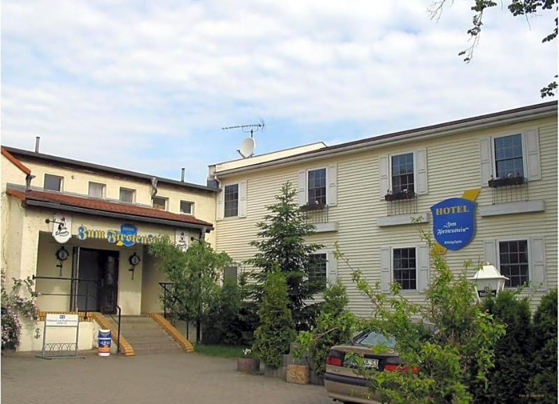 Hotel Zum Firstenstein pet-friendly hotel Konigshain