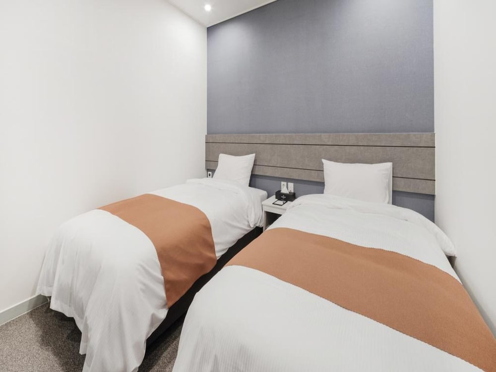 Jeju sunstay hotel in Jeju City, South Korea