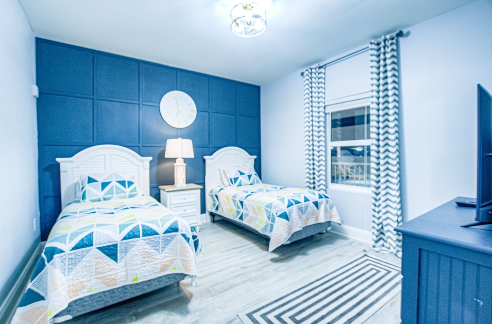Laketown Wharf Resort by Aneliya's Rentals - photo 41