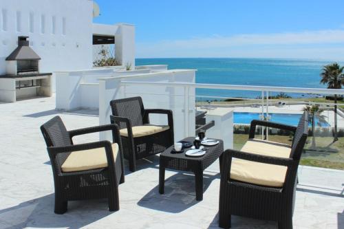 Casares Del Mar Luxury Apartments penthouse with beach access — 4-Star Luxury Hotel in Casares, Spain