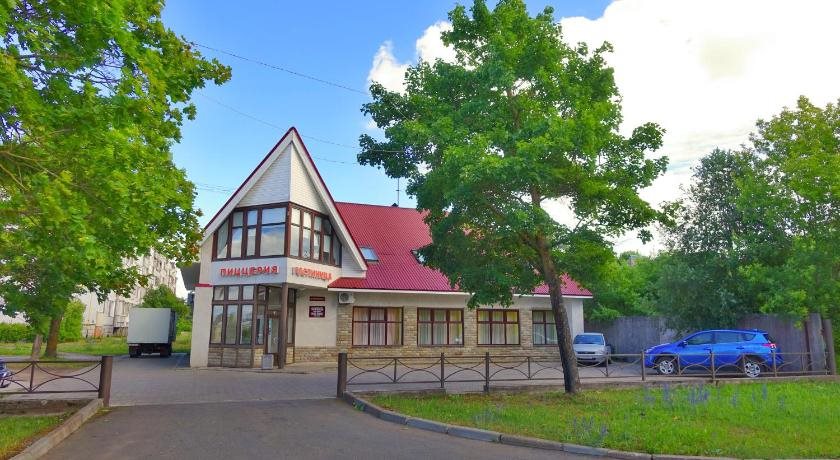 Tikhiy Dvorik Hotel — hotel in Ivangorod