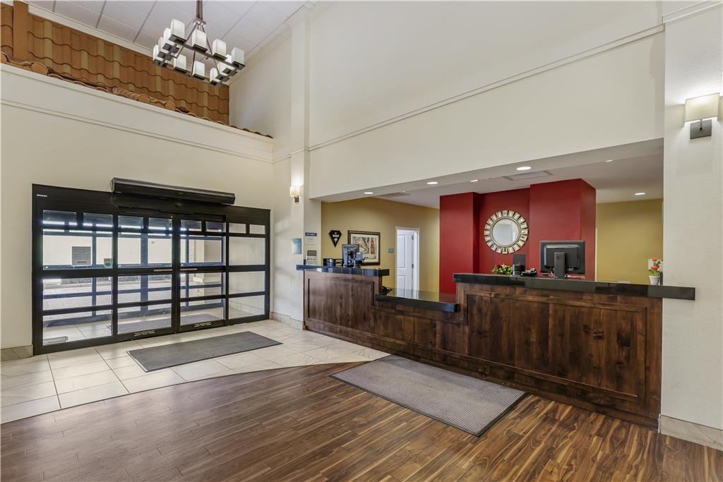 Best Western Plus Hudson Hotel & Suites - photo 36