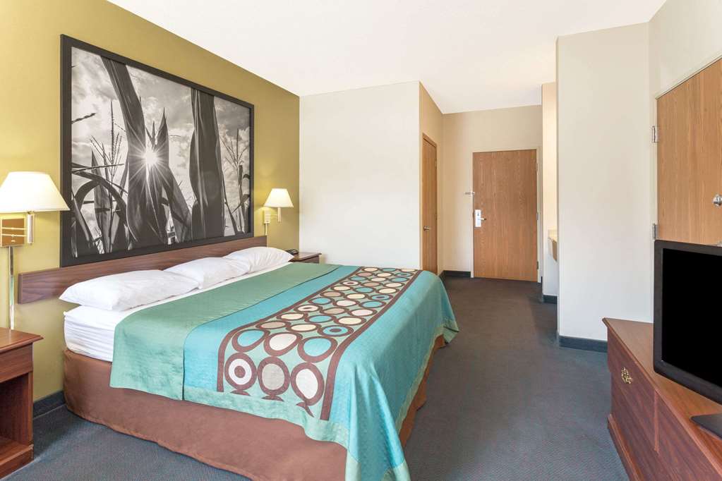 Super 8 by Wyndham Cresco IA - photo 5