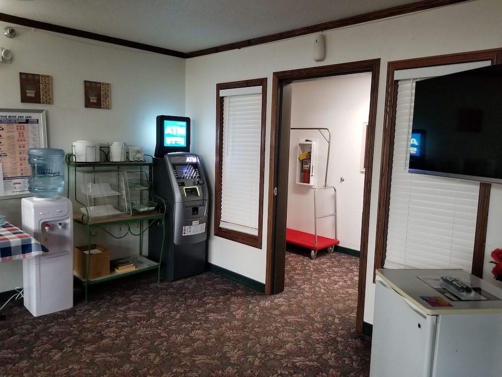 Bilmar Inn & Suites Dell Rapids Near Sioux Falls - photo 110