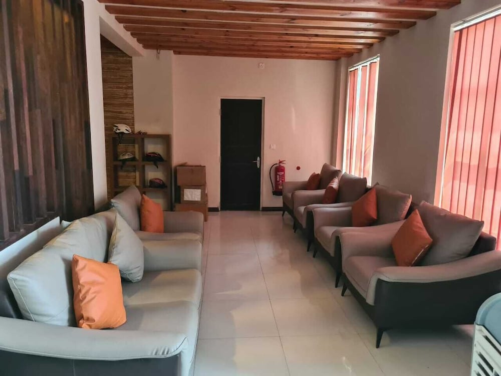 Lagoon Lodge — Hithadhoo — photo 2