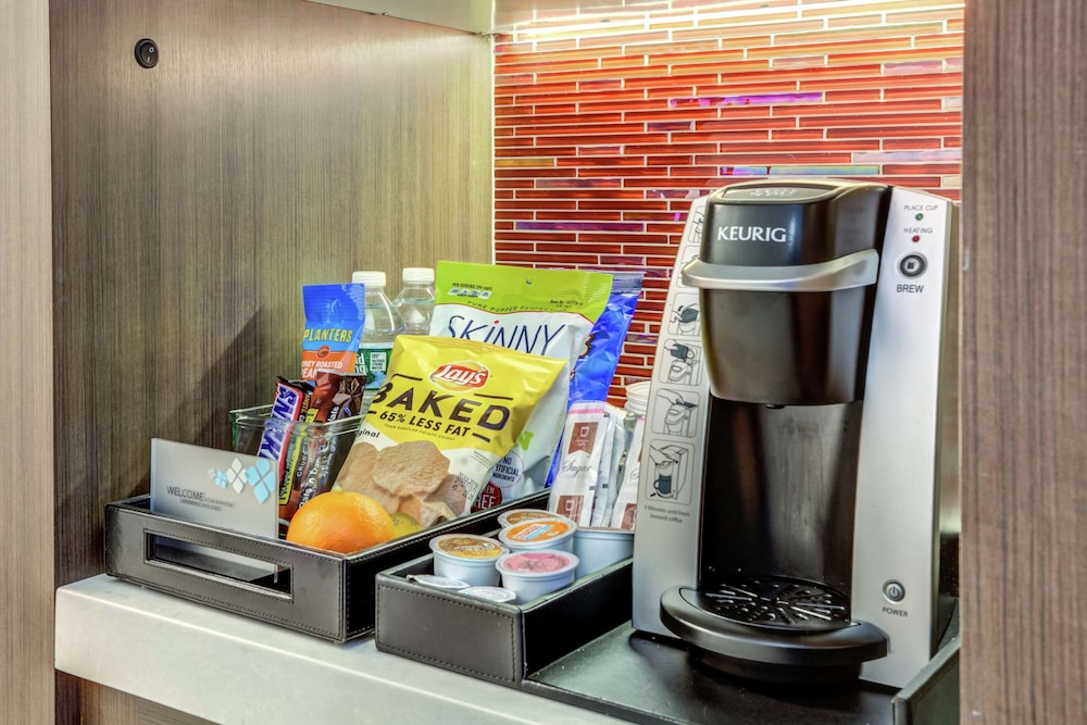 Hilton Garden Inn Boston Waltham - photo 17