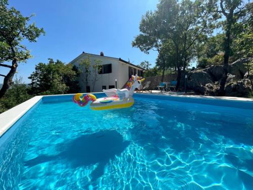 Holiday House Dunamis — 4-Star Luxury Hotel in Podbablje, Croatia