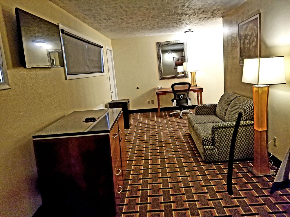 Stay Inn by OYO Near I 80 Lincoln West - photo 14