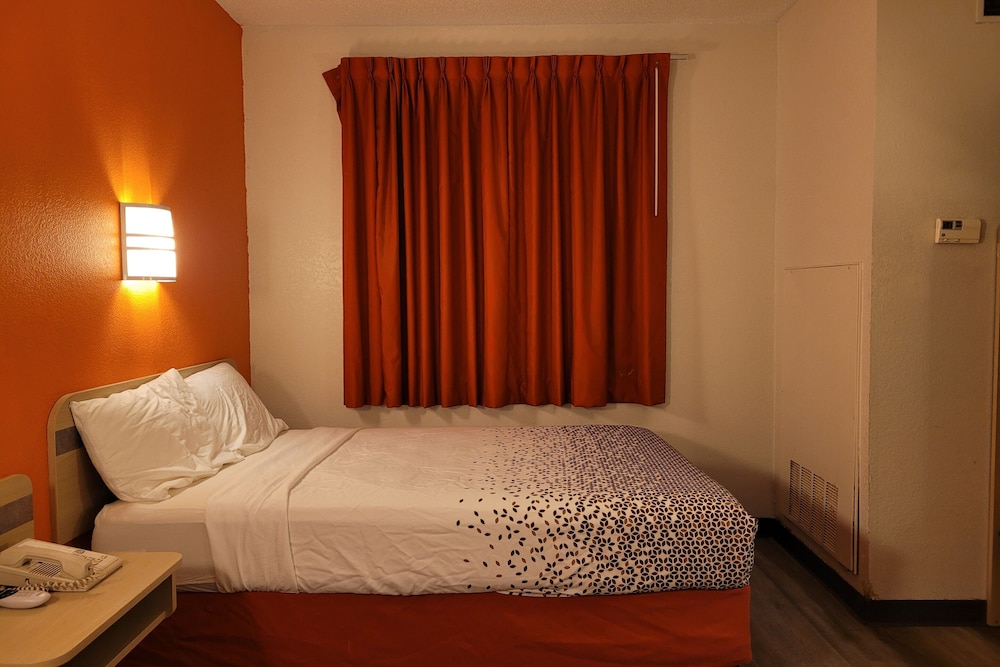 Modern Stay 39 Lakeview By OYO Minonk - photo 28