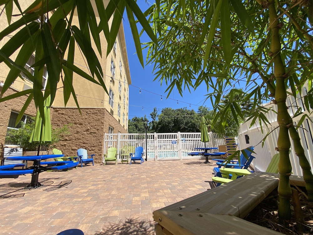 Holiday Inn Express Suites Plant City by IHG - photo 30