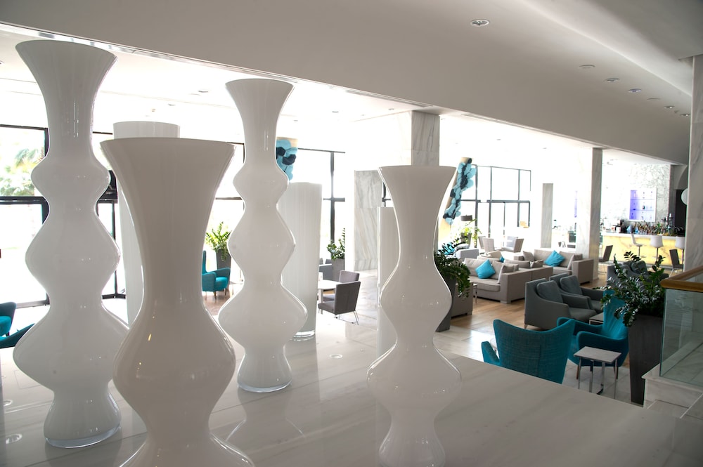 Palm Beach Hotel and Bungalows Larnaca Cyprus — Palm Beach Hotel and Bungalows (photo 5 of 5)