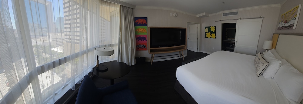 The Bristol Hotel San Diego - photo 20