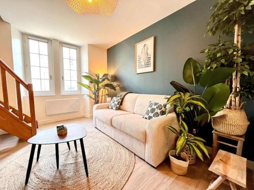 Jungle Haven Romans Sur Isere — hotel in Romans-Sur-Isere