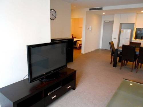Astra Collins St Docklands — 4-Star Luxury Hotel in Docklands, Australia