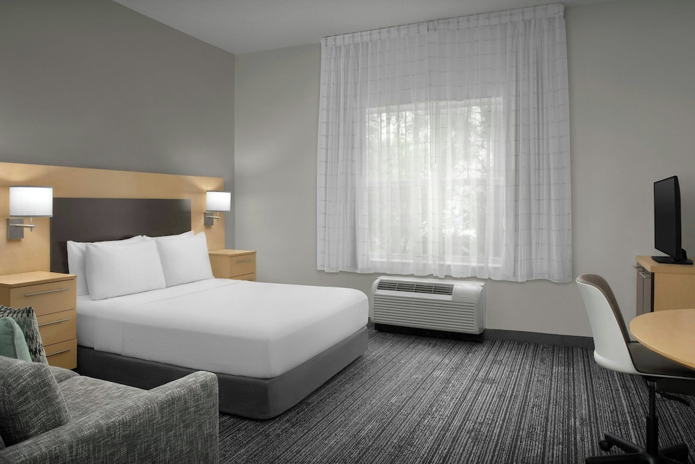 TownePlace Suites by Marriott Pensacola - photo 14