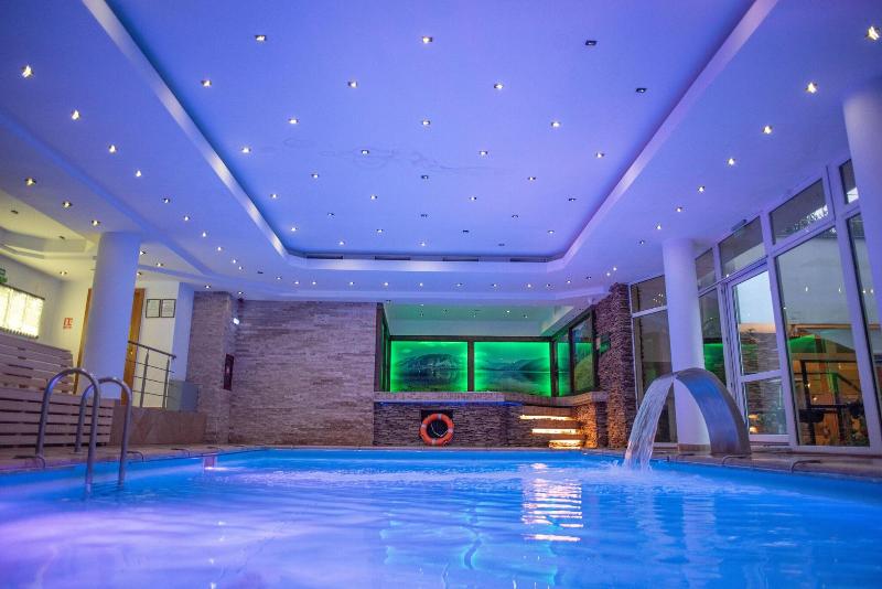 Hotel Carpathia — hotel in Sinaia