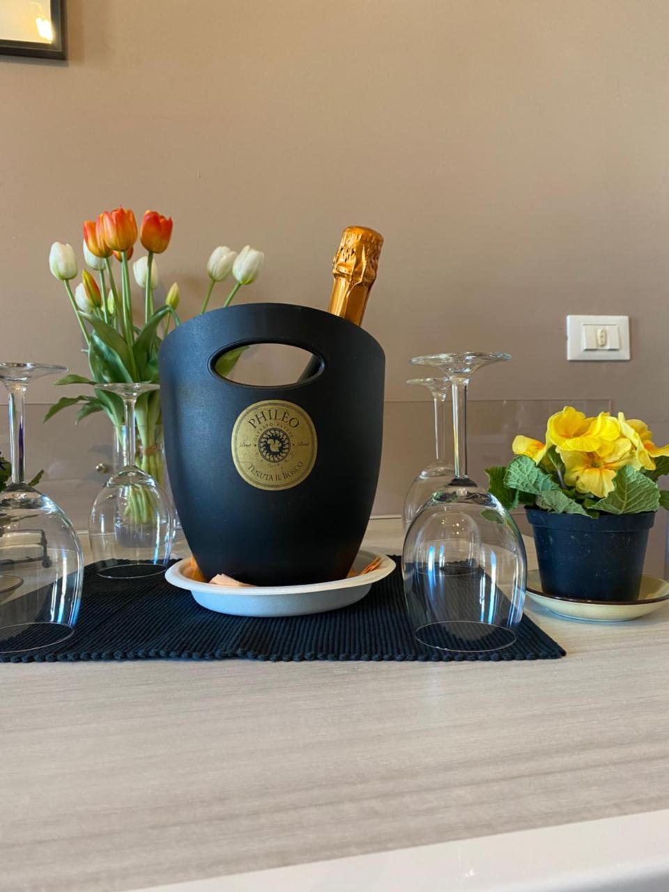 98mq Comfort & Style Benaco Apartment Milano Fondazione Prada — 4-Star Luxury Hotel in Milan, Italy