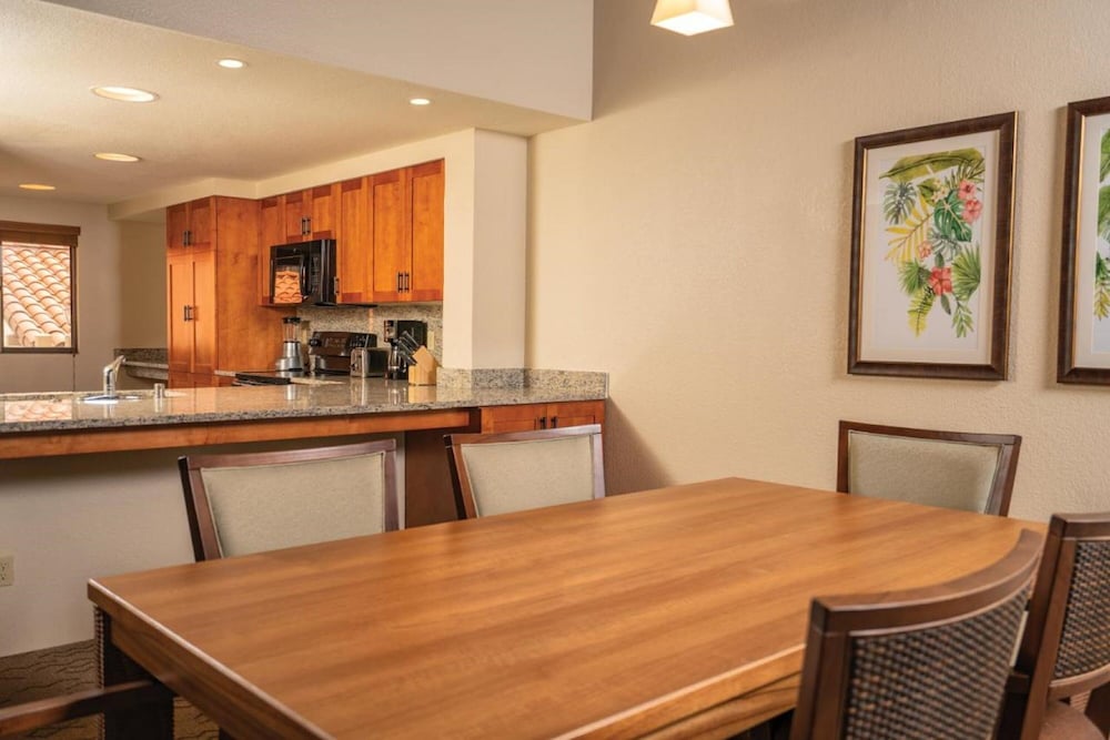 Kona Coast Resort by VRHost - photo 5