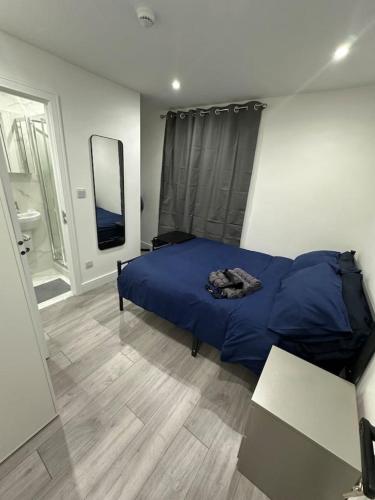 London Eye 10 minutes away — 4-Star Luxury Hotel in London, United Kingdom