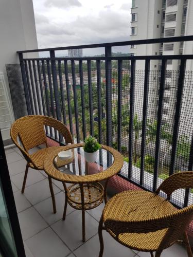 06 Austin Regency Taman Mount Austin Studio 4 5pax — 4-Star Luxury Hotel in Johor Bahru, Malaysia