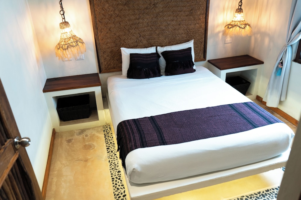 La Puerta Azul Beachfront Adults Only