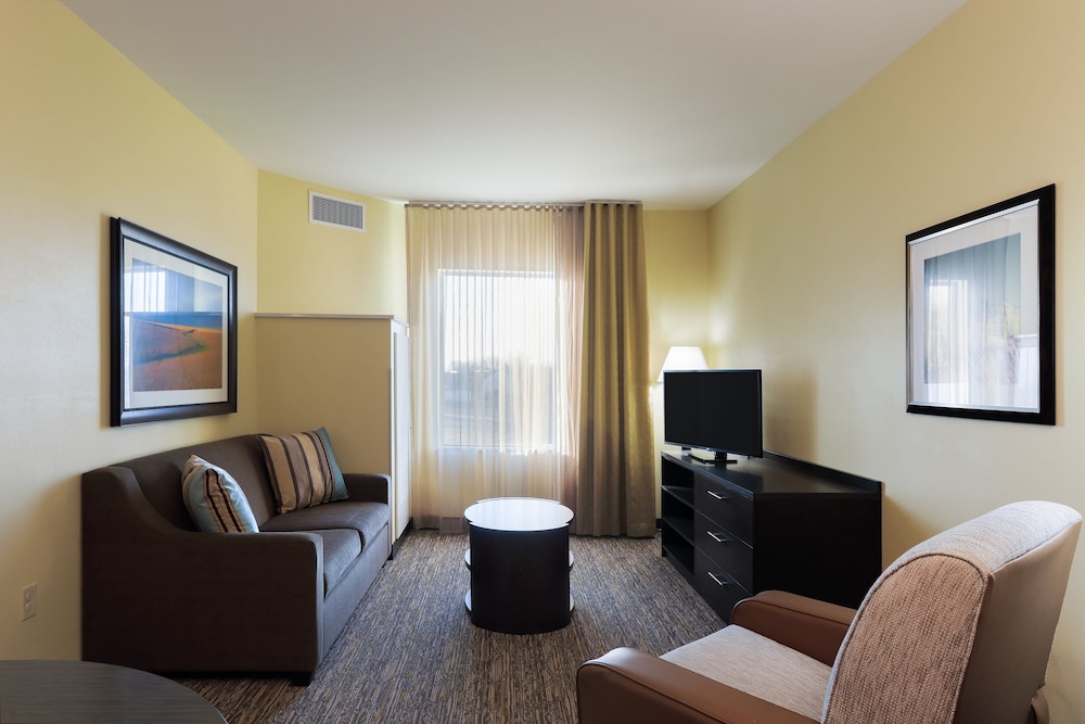 Candlewood Suites Lenexa Overland Park Area - photo 12