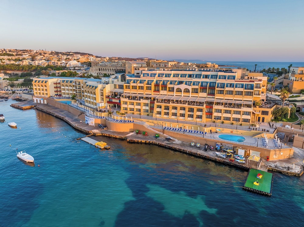 Verdi St Georges Bay Marina in San Giljan, Malta