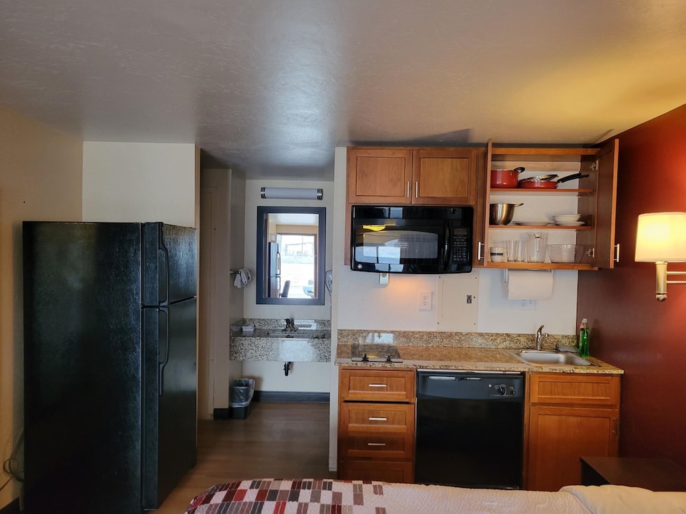 Red Roof Inn Grand Junction - photo 11