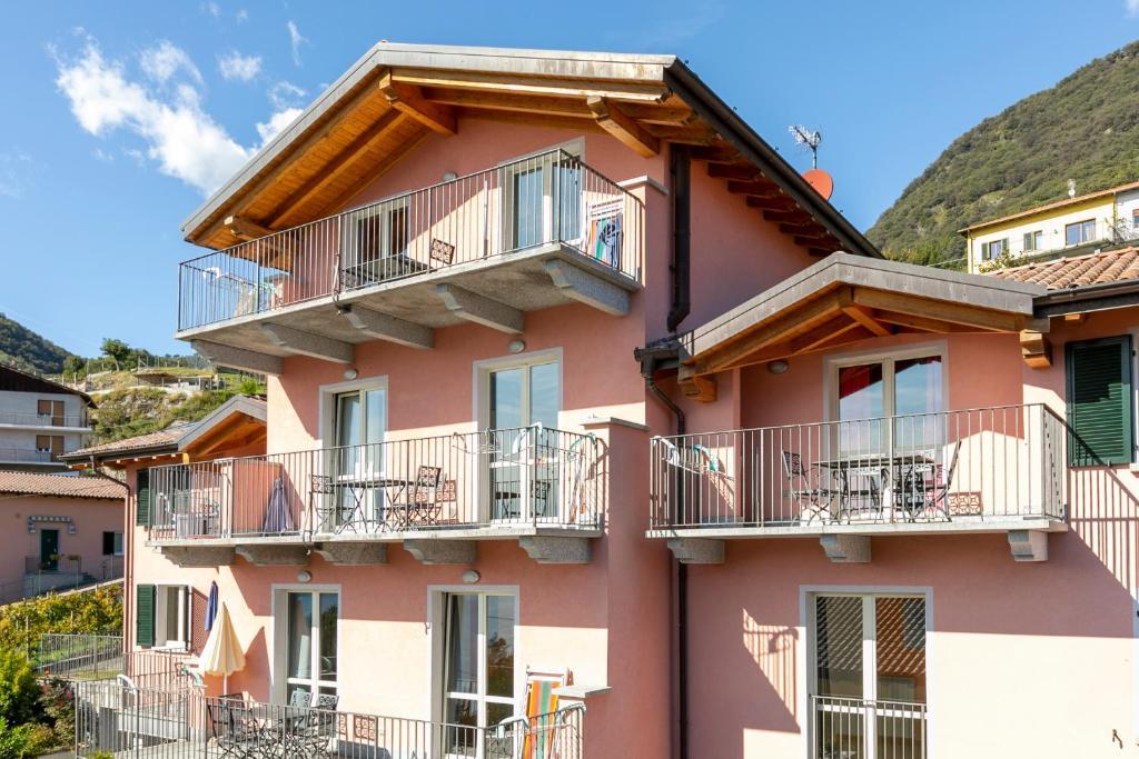 Residence La Collina — 4-Star Luxury Hotel in Vercana, Italy