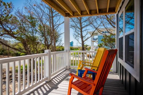 All Decked Out by Oak Island Accommodations - photo 13