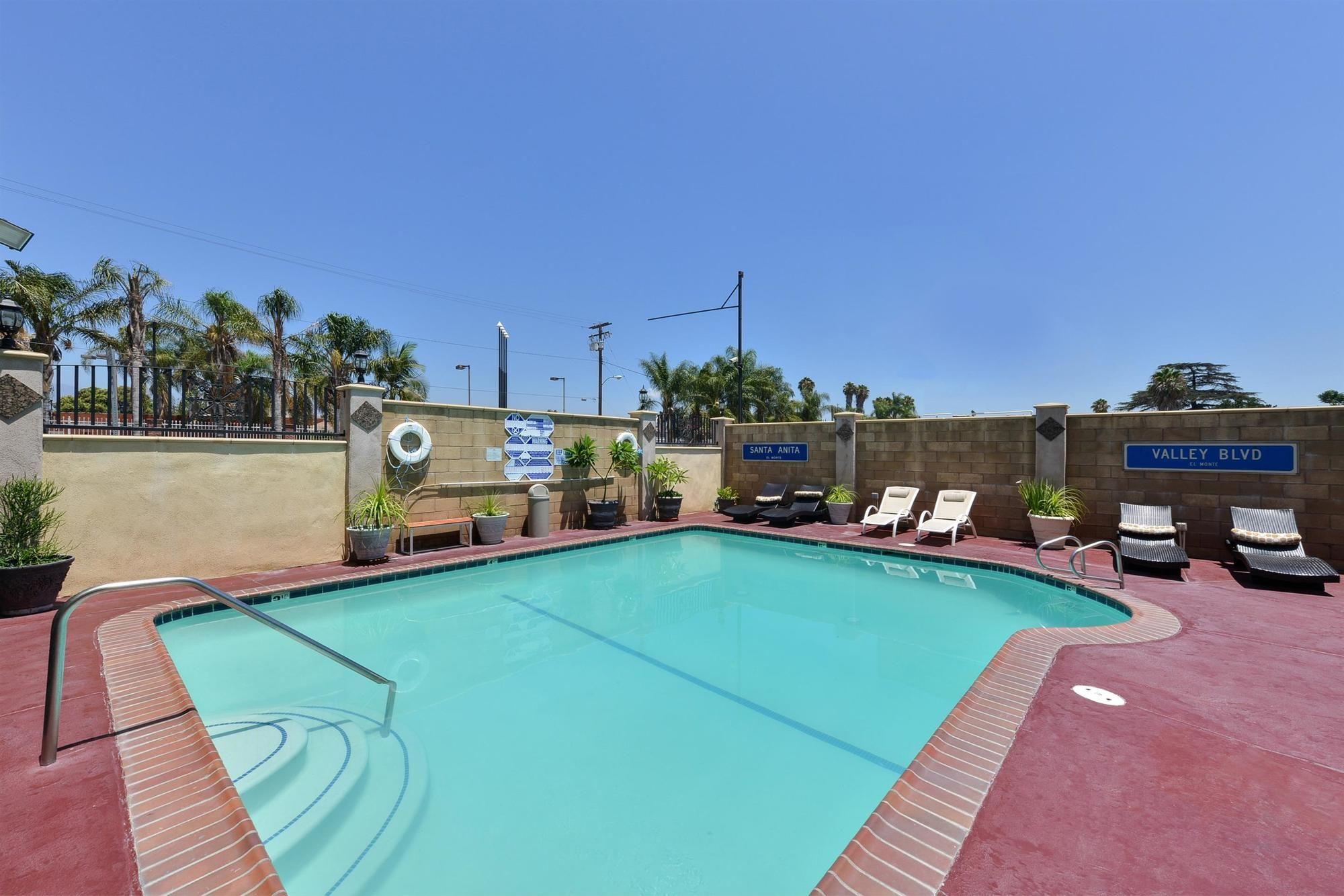 Hotel Heritage - photo 2